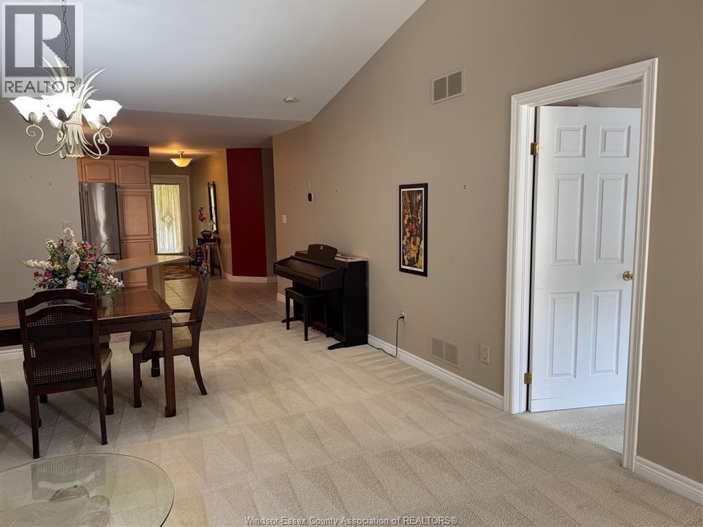 Photo 7 of 11285 Firgrove Drive, Windsor ON