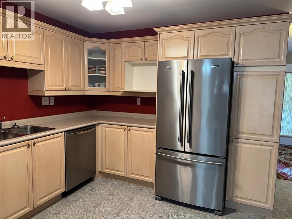 Photo 16 of 11285 Firgrove Drive, Windsor ON
