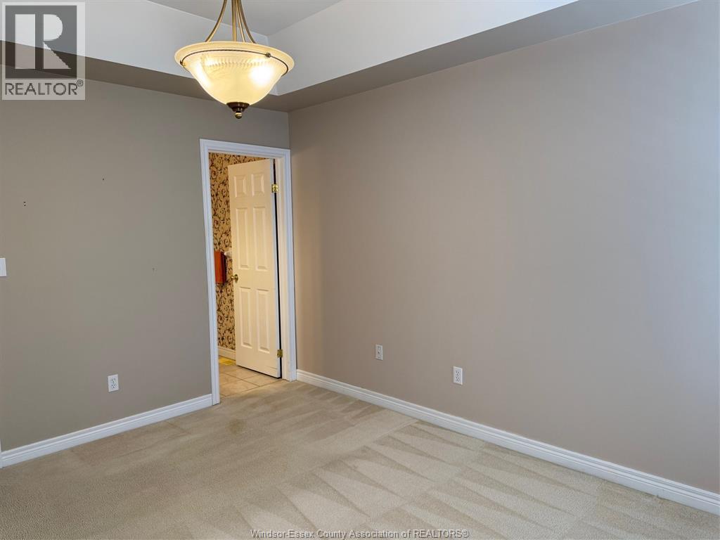 Photo 21 of 11285 Firgrove Drive, Windsor ON