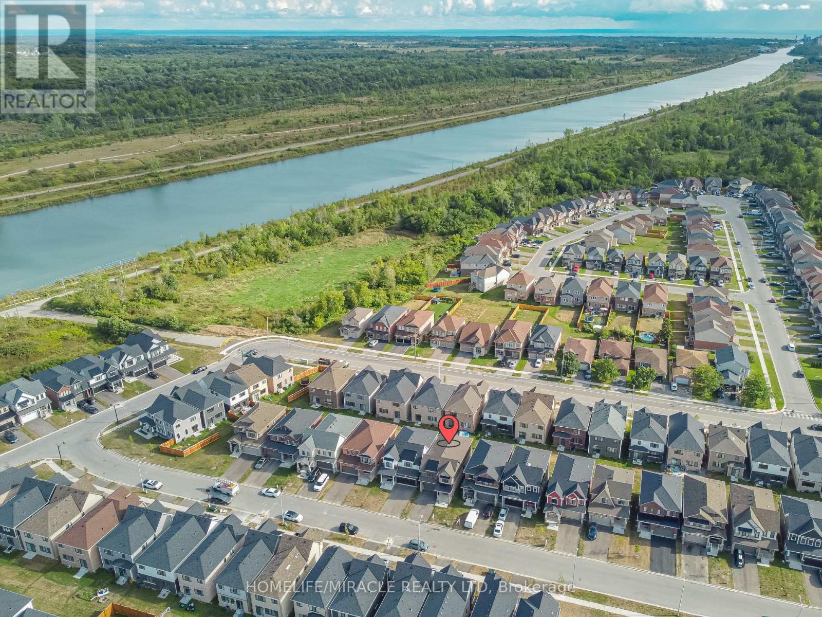 Photo 31 of 65 Stern Drive, Welland ON