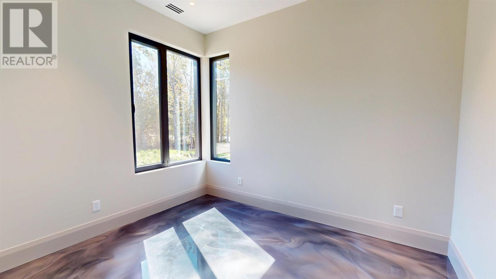 Photo 25 of 937 Sunnyside Beach Rd, Sault Ste Marie ON