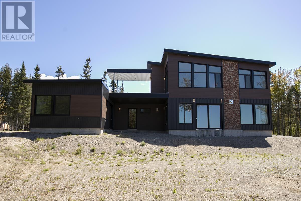 Photo 7 of 937 Sunnyside Beach Rd, Sault Ste Marie ON