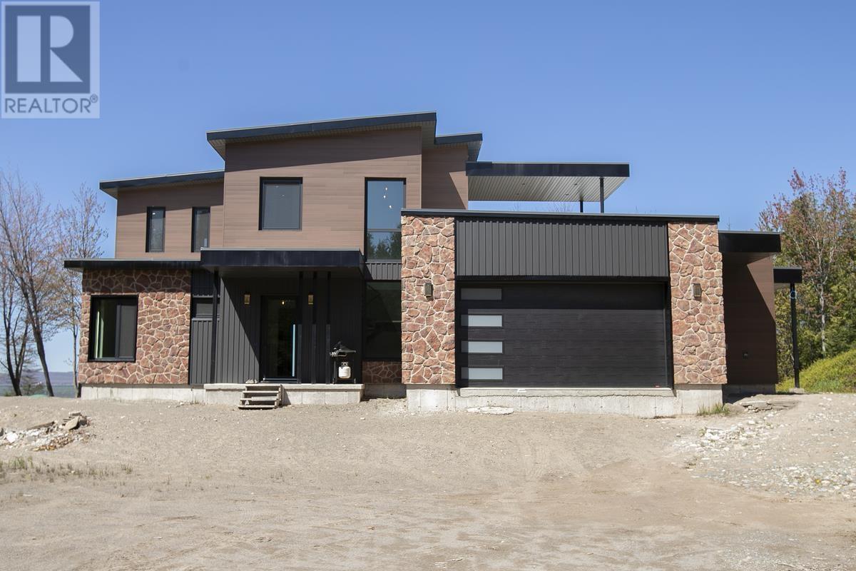 Photo 5 of 937 Sunnyside Beach Rd, Sault Ste Marie ON