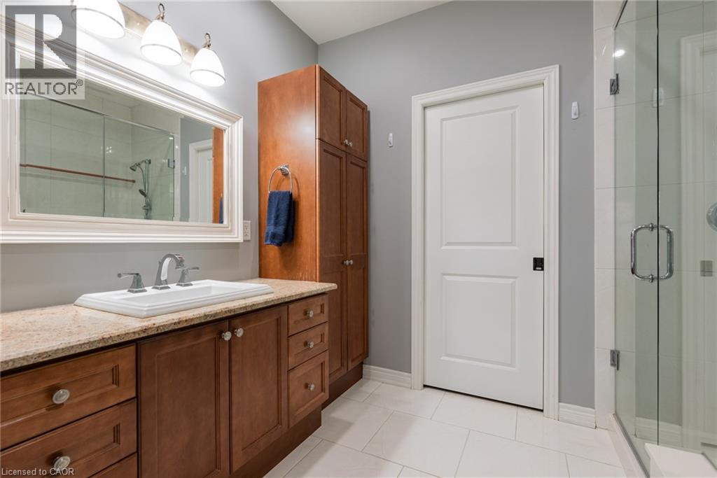 Photo 20 of 13 Iron Bridge Court, Caledonia ON