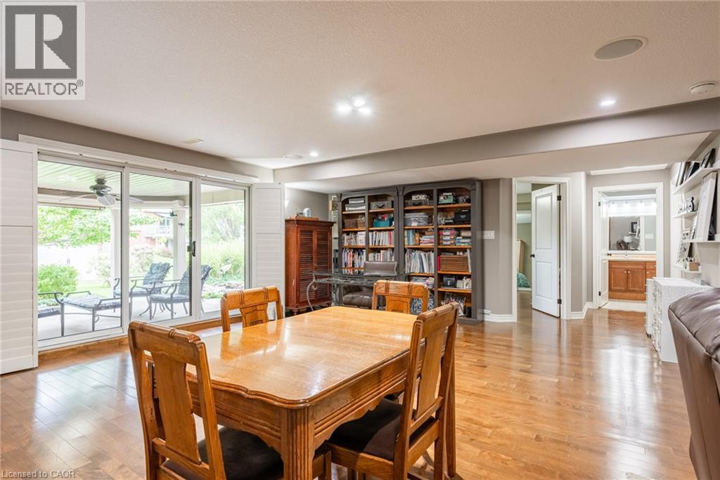 Photo 32 of 13 Iron Bridge Court, Caledonia ON