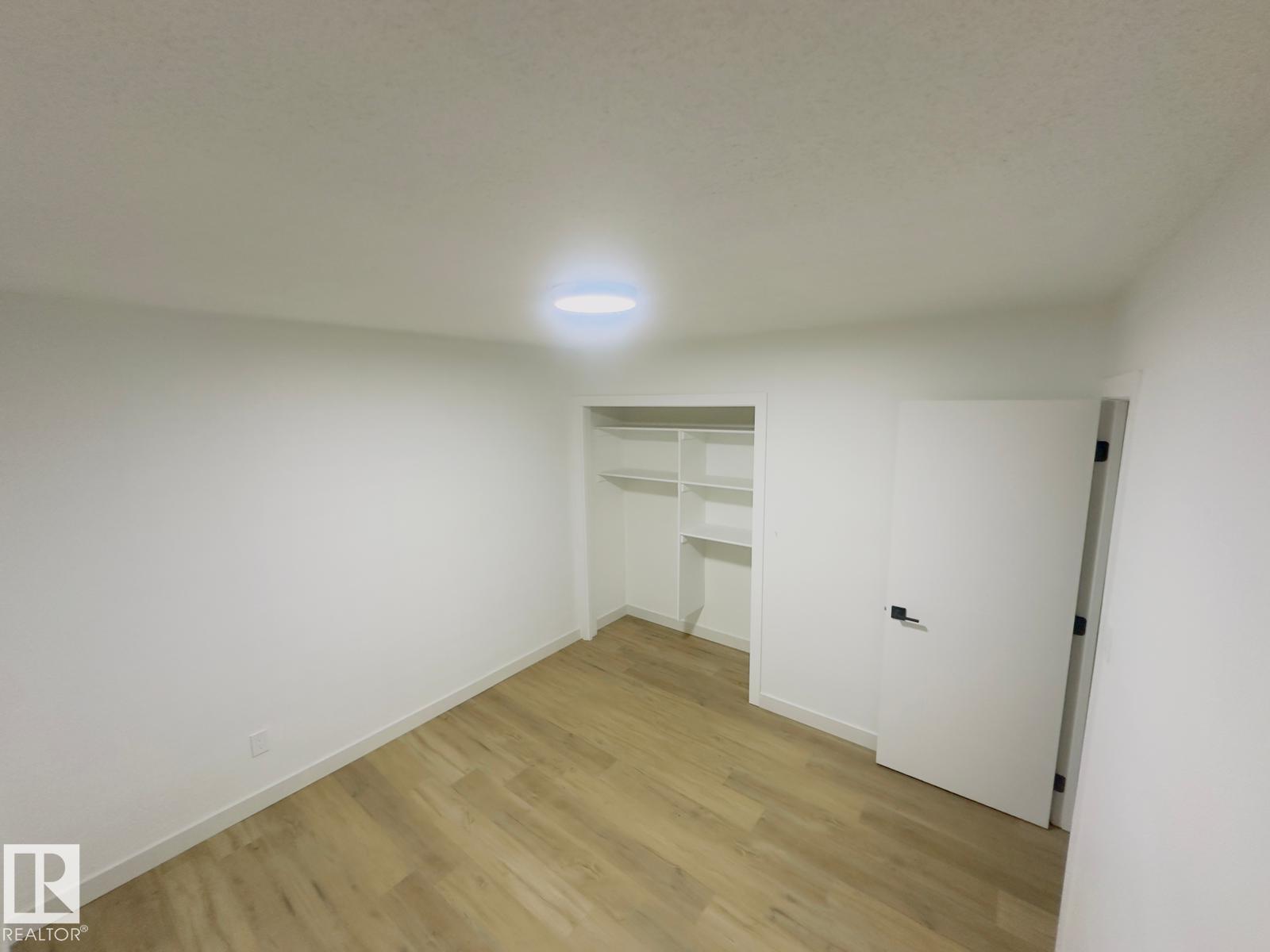 Photo 11 of 15911 108 Av Nw, Edmonton AB
