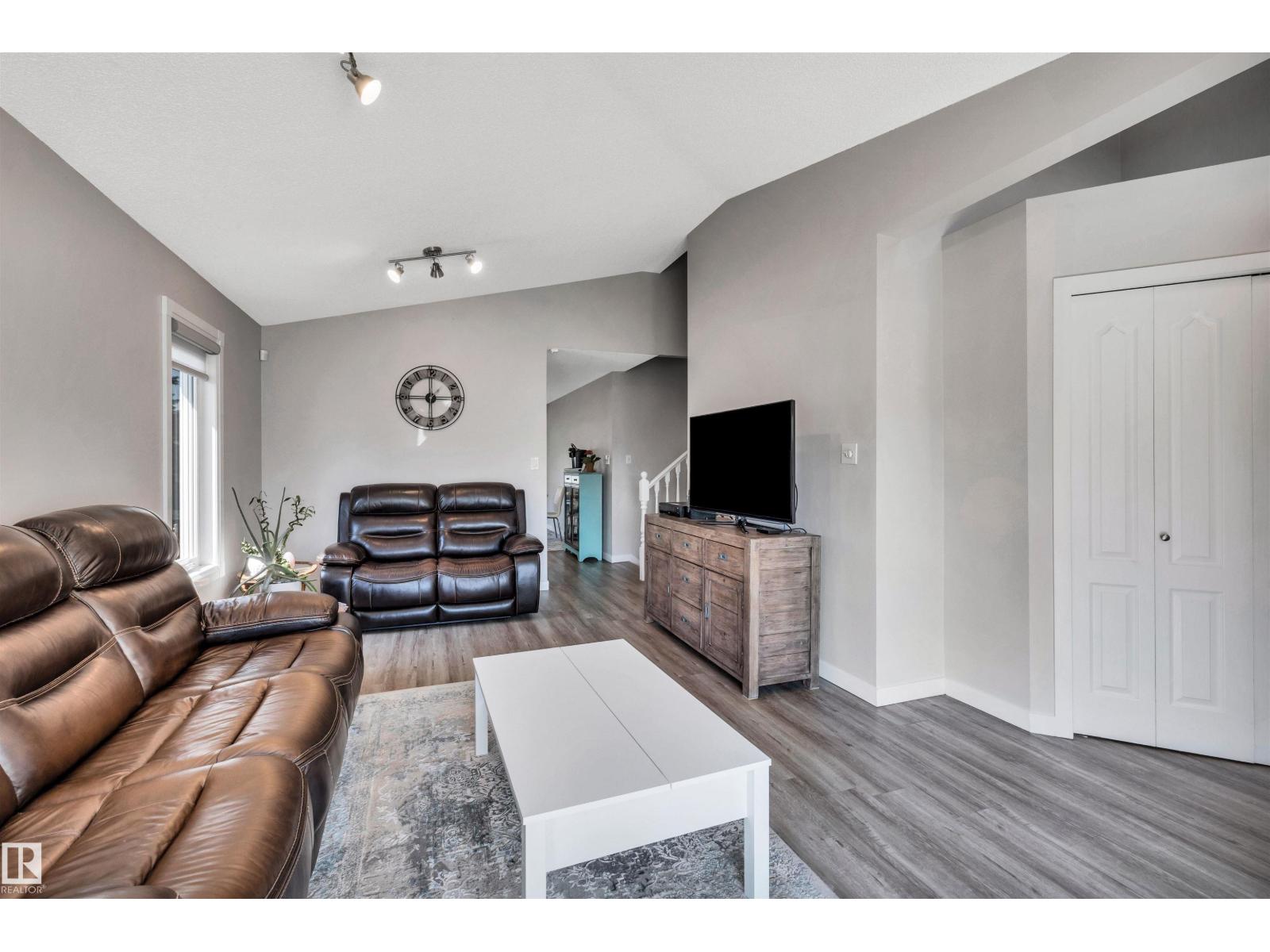 Photo 8 of 78 Deer Park Bv, Spruce Grove AB