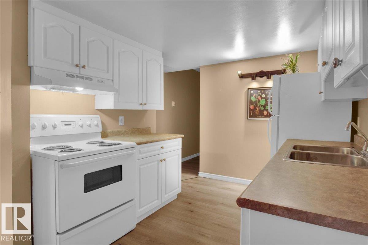 Photo 16 of 500 2908 116 A Av Nw, Edmonton AB