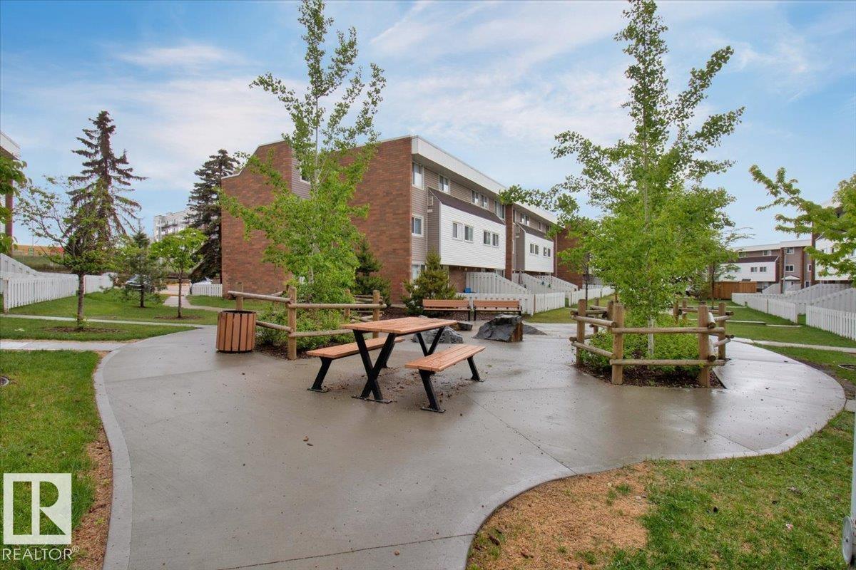 Photo 30 of 500 2908 116 A Av Nw, Edmonton AB