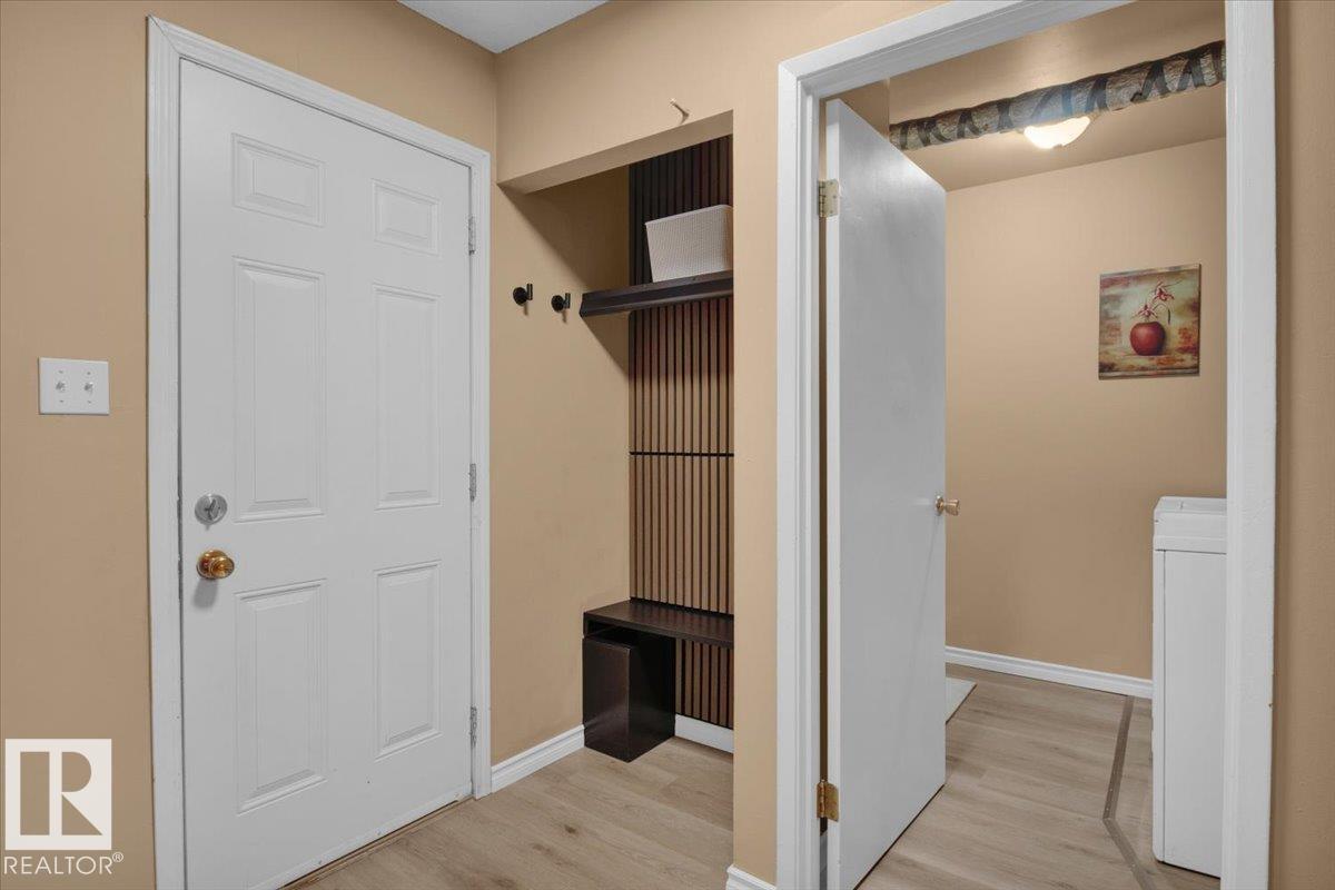 Photo 4 of 500 2908 116 A Av Nw, Edmonton AB