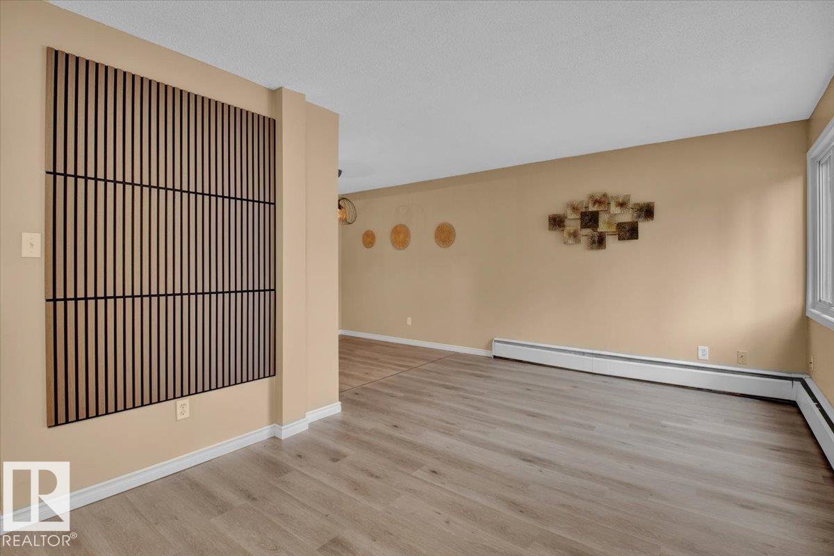Photo 8 of 500 2908 116 A Av Nw, Edmonton AB