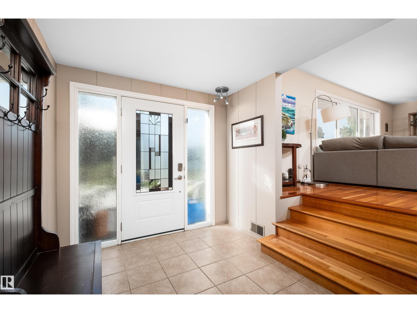 Photo 2 of 7708 106 A Av Nw, Edmonton AB
