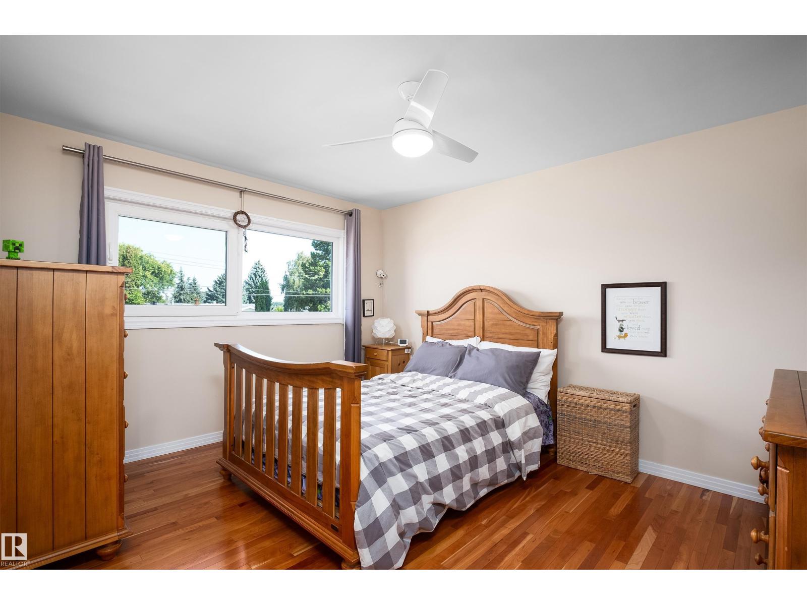 Photo 25 of 7708 106 A Av Nw, Edmonton AB