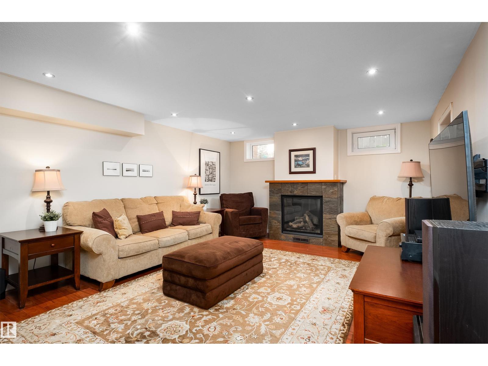 Photo 28 of 7708 106 A Av Nw, Edmonton AB