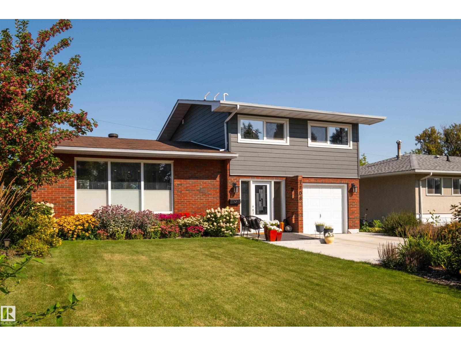 Photo 37 of 7708 106 A Av Nw, Edmonton AB