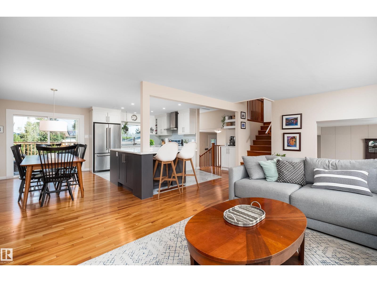 Photo 7 of 7708 106 A Av Nw, Edmonton AB