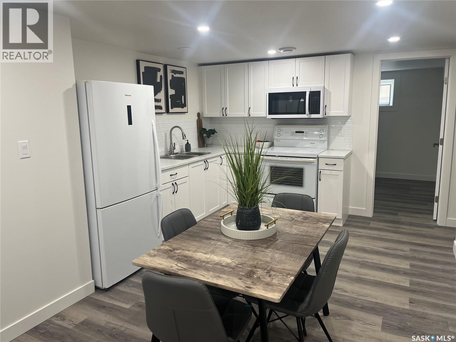 Photo 24 of 711 18th Avenue E, Regina SK