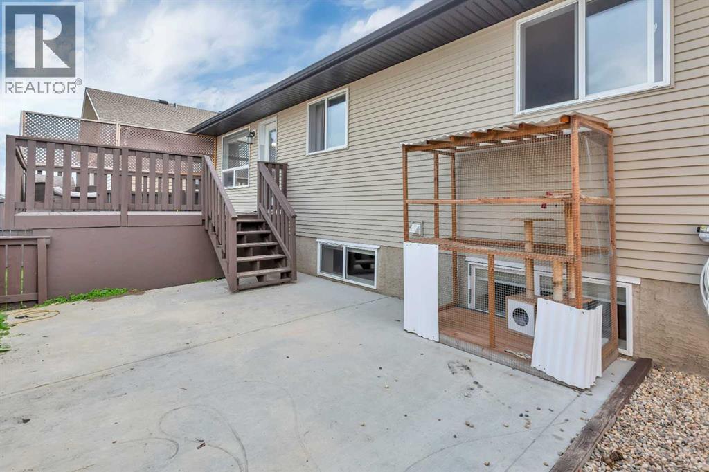 Photo 16 of 13 Coleman Crescent, Blackfalds AB