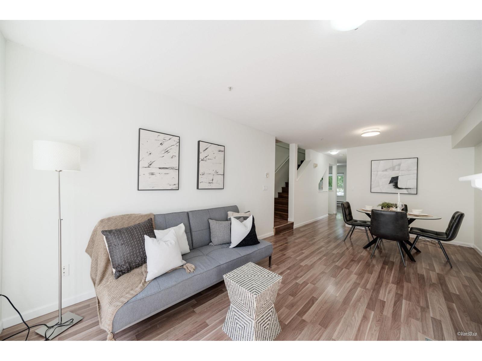 Photo 11 of 41 8930 Walnut Grove Drive, Langley BC