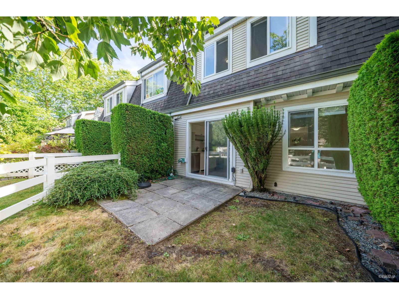 Photo 6 of 41 8930 Walnut Grove Drive, Langley BC