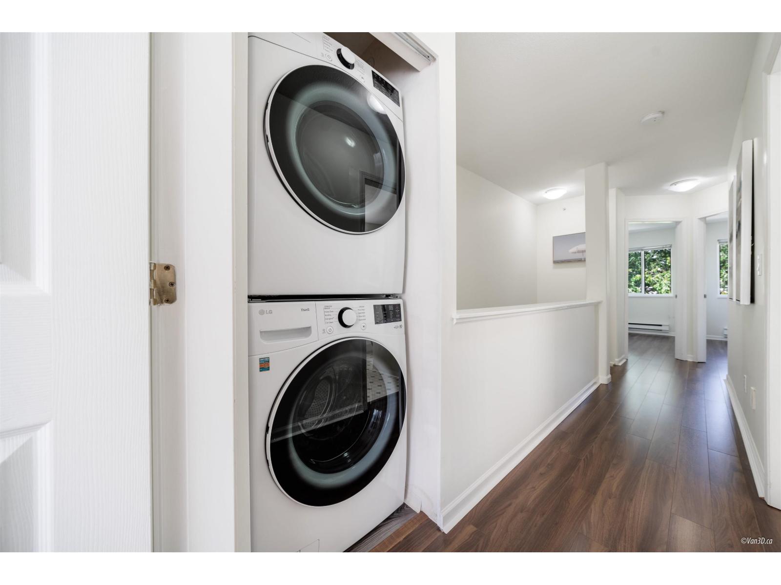 Photo 20 of 41 8930 Walnut Grove Drive, Langley BC