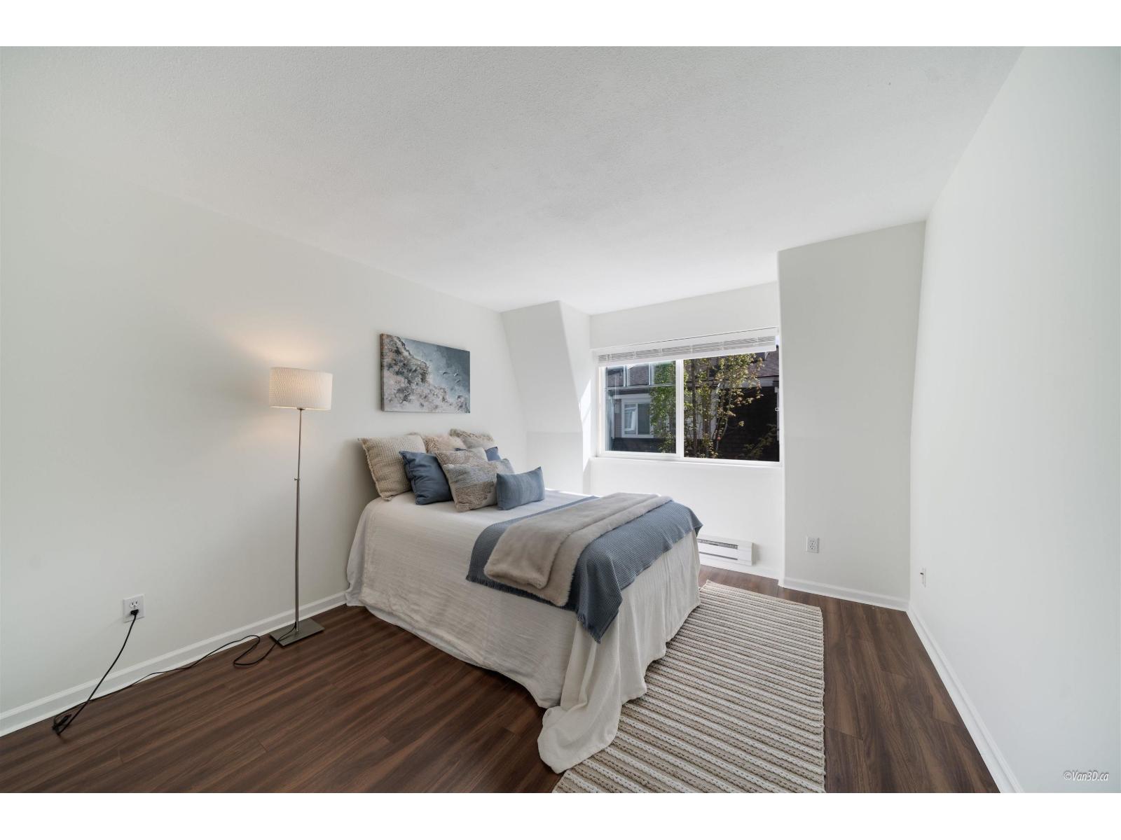 Photo 13 of 41 8930 Walnut Grove Drive, Langley BC