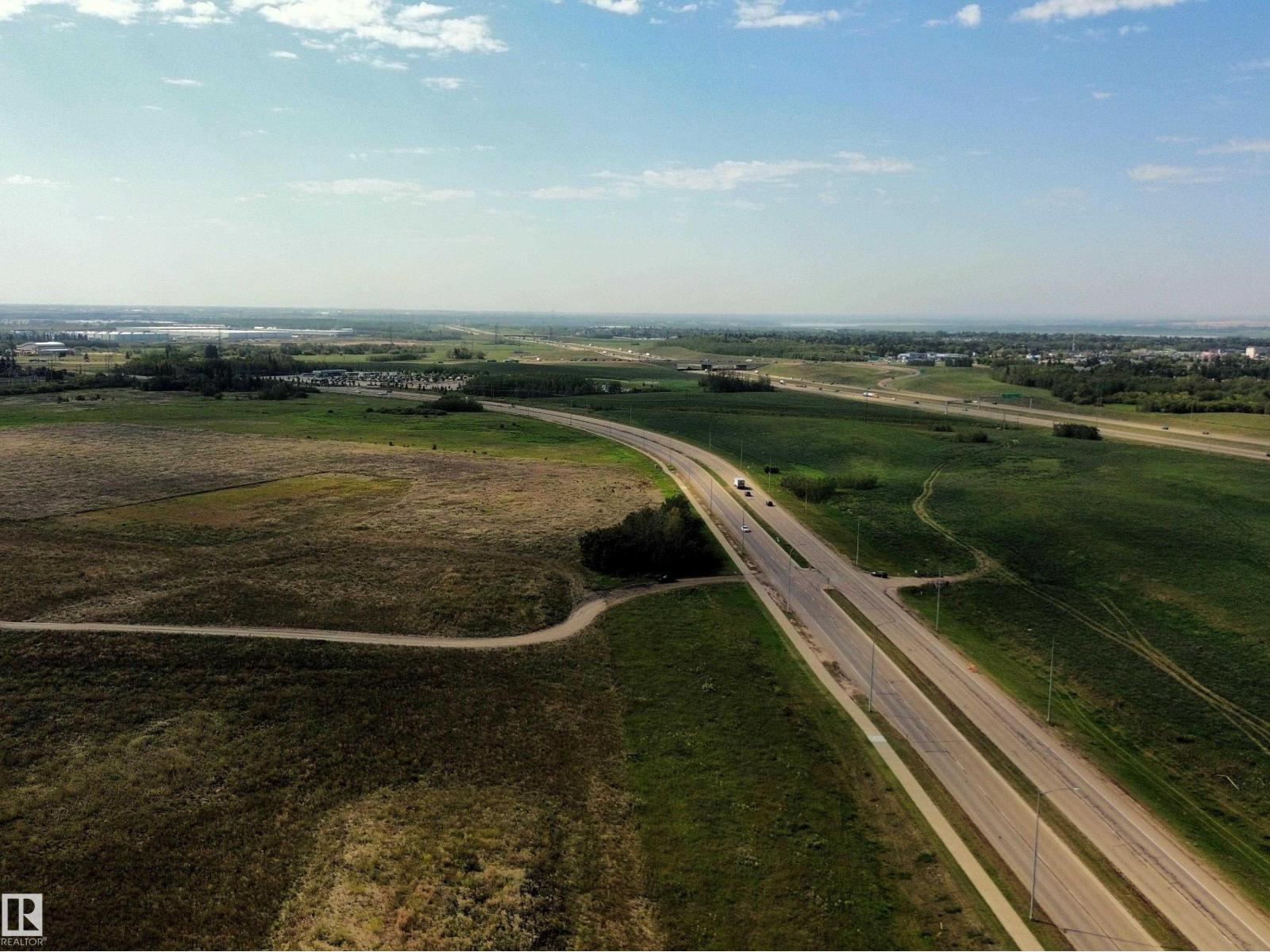Photo 8 of 16003 Campbell Road Nw Nw, Edmonton AB