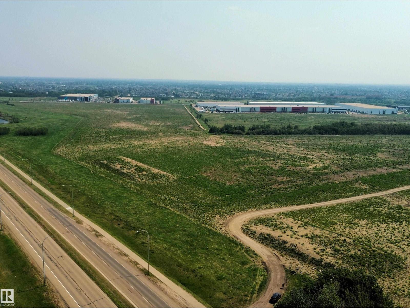 Photo 10 of 16003 Campbell Road Nw Nw, Edmonton AB
