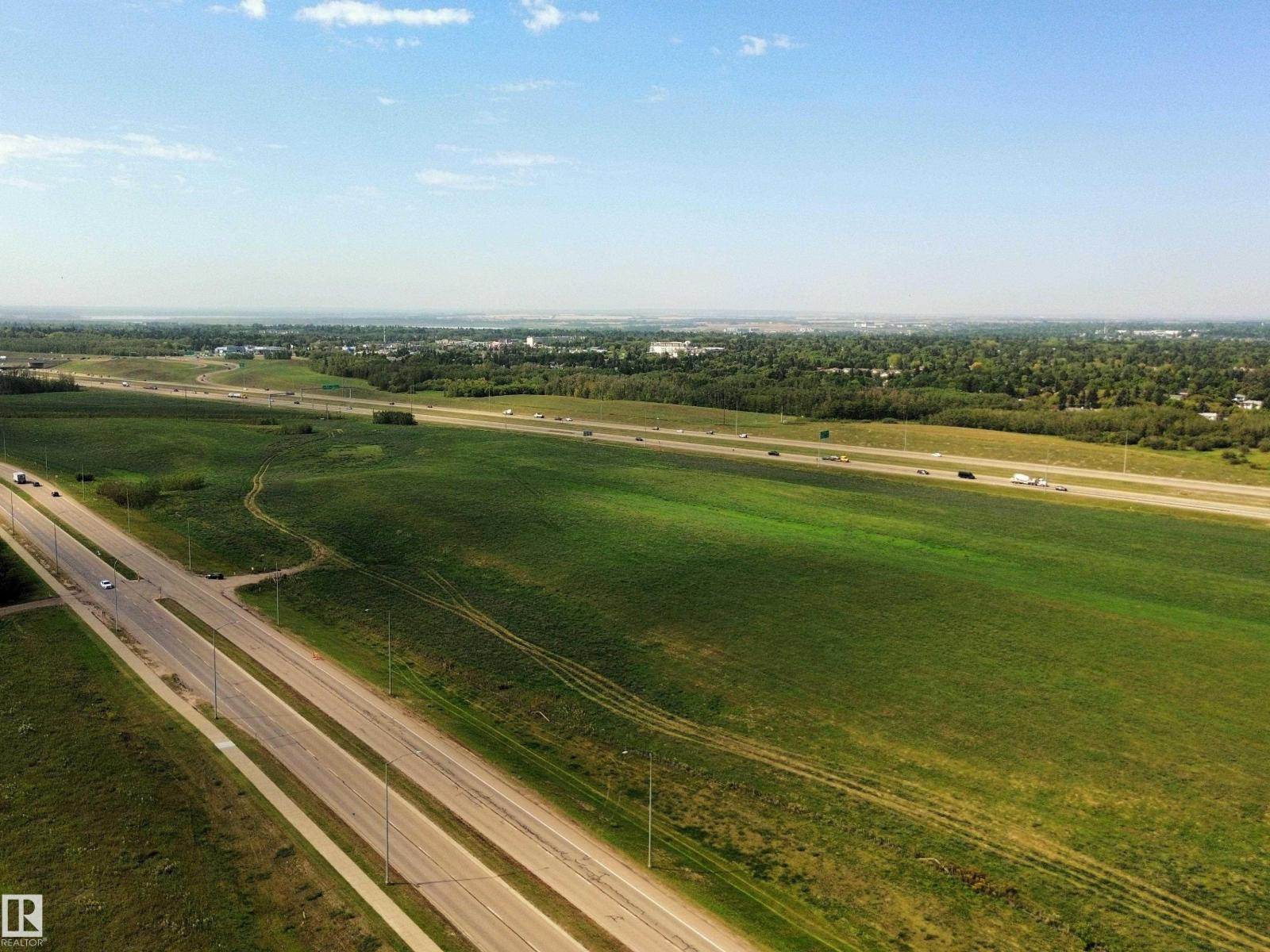 Photo 4 of 16003 Campbell Road Nw Nw, Edmonton AB