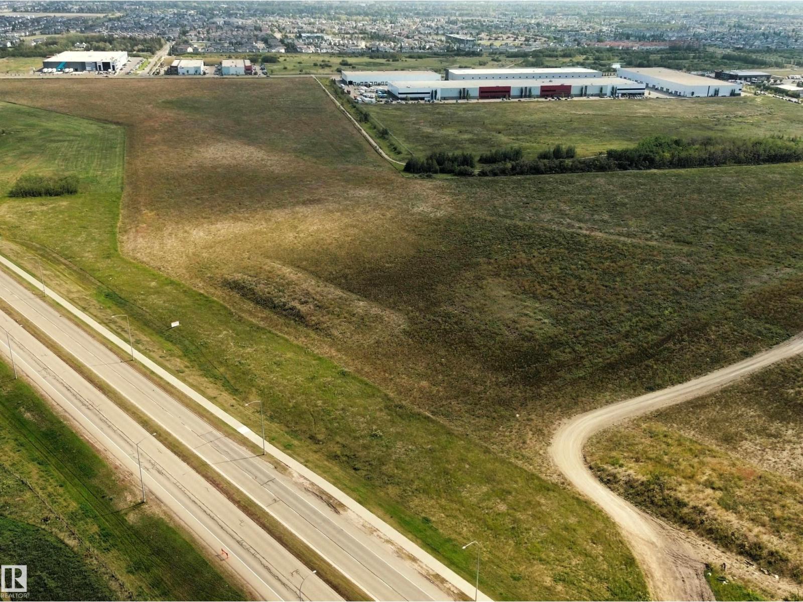 Photo 5 of 16003 Campbell Road Nw Nw, Edmonton AB