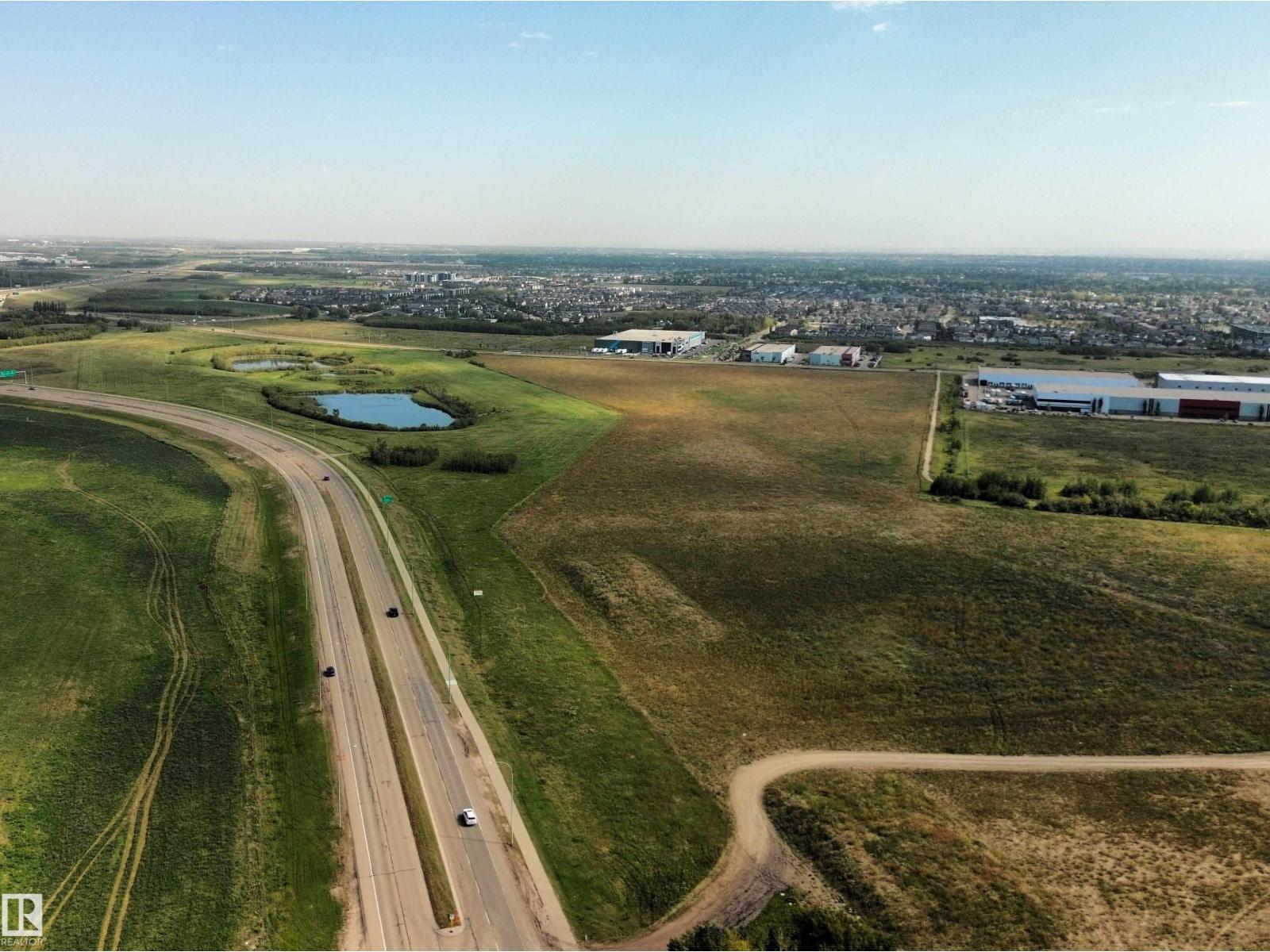 Photo 7 of 16003 Campbell Road Nw Nw, Edmonton AB