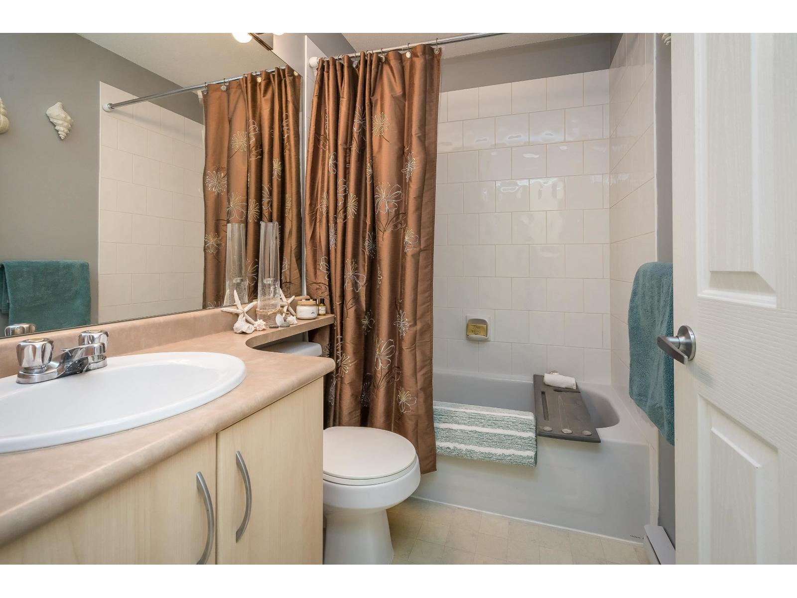 Photo 20 of 1 6747 203 Street, Langley BC
