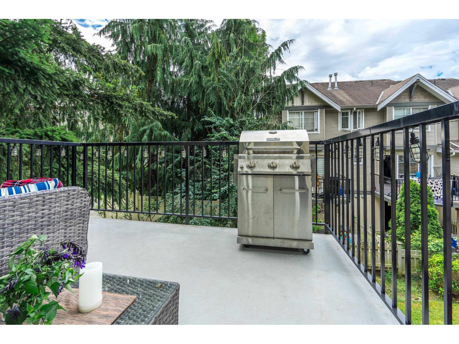 Photo 8 of 1 6747 203 Street, Langley BC