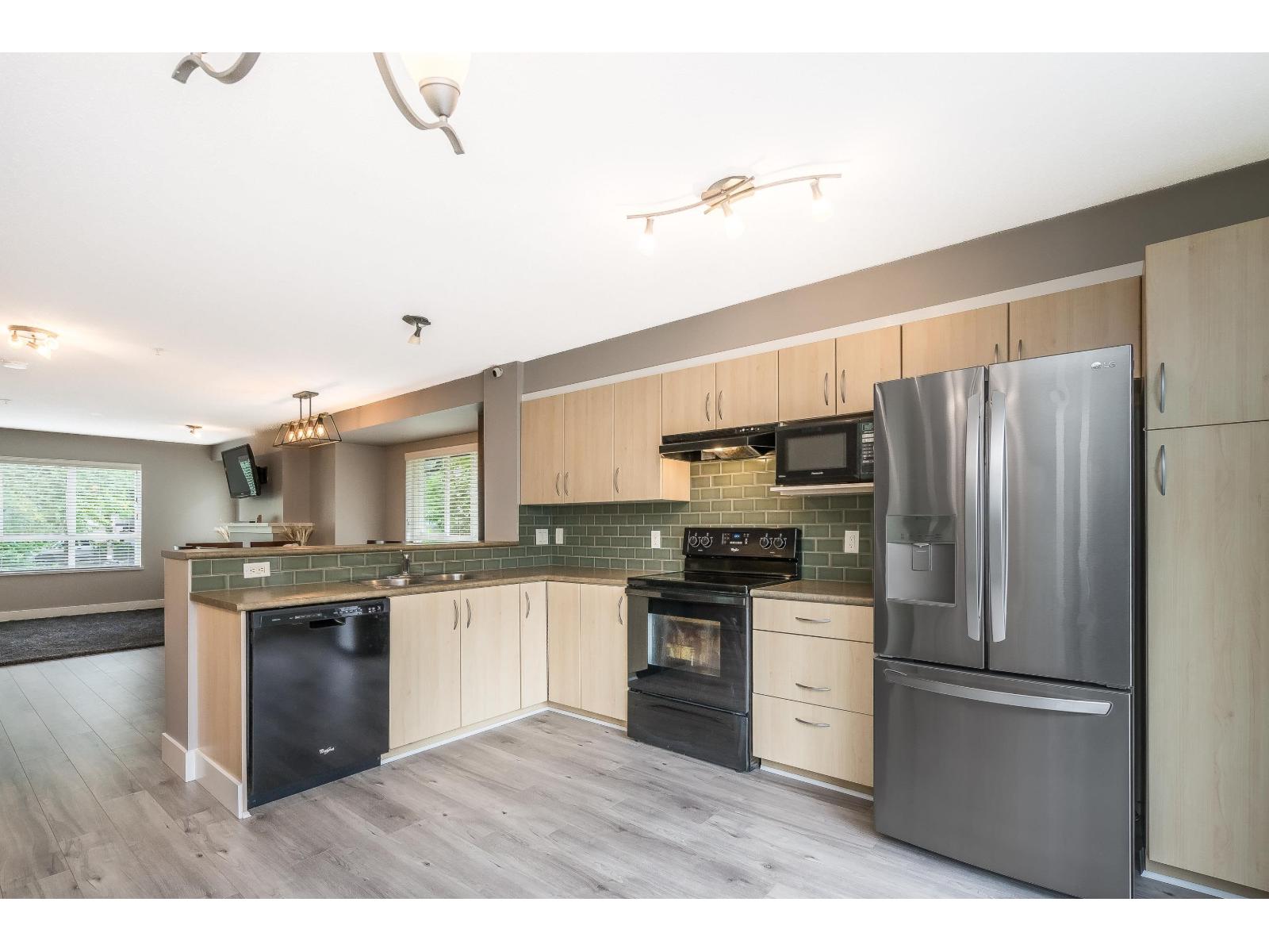 Photo 7 of 1 6747 203 Street, Langley BC