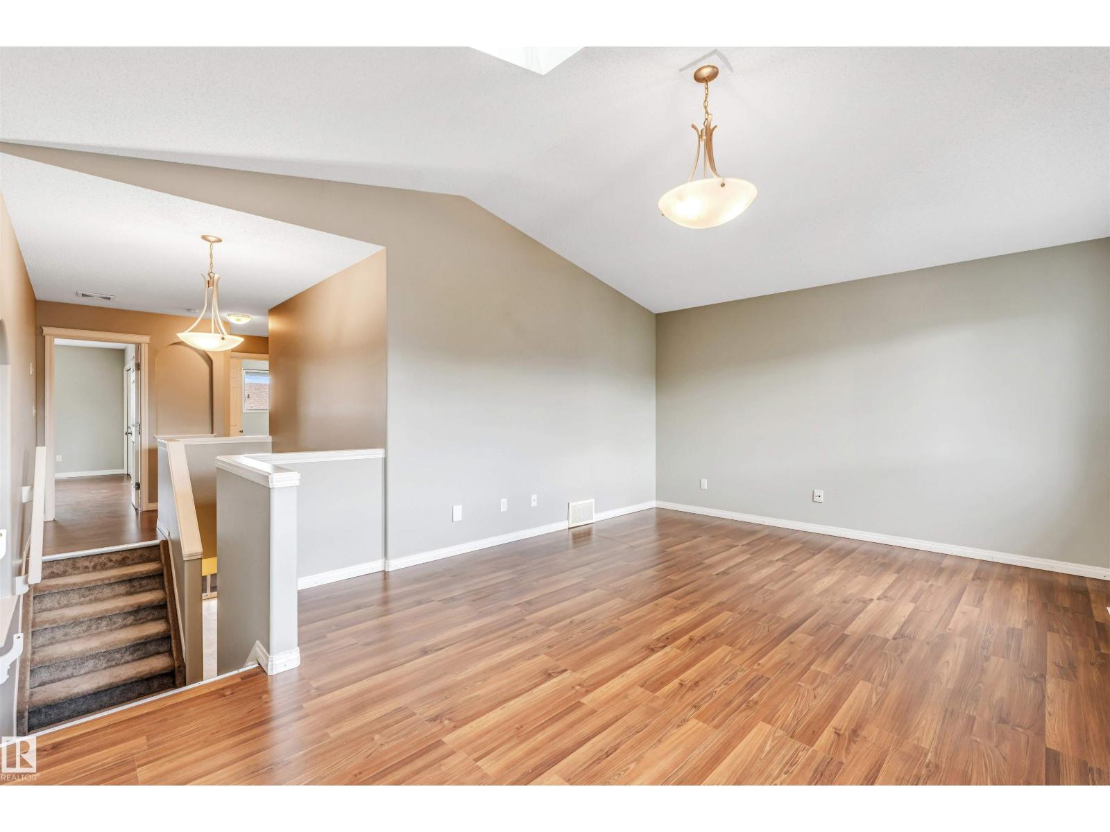 Photo 30 of 144 55 St Sw, Edmonton AB