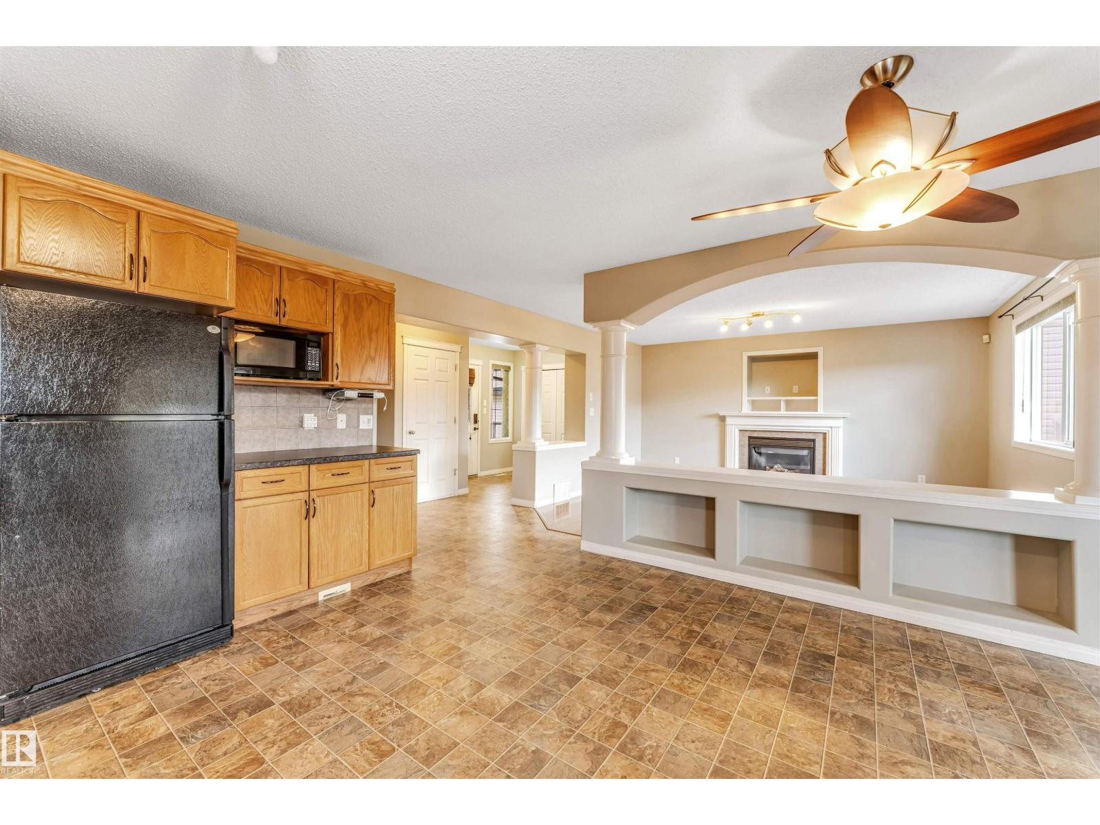 Photo 20 of 144 55 St Sw, Edmonton AB