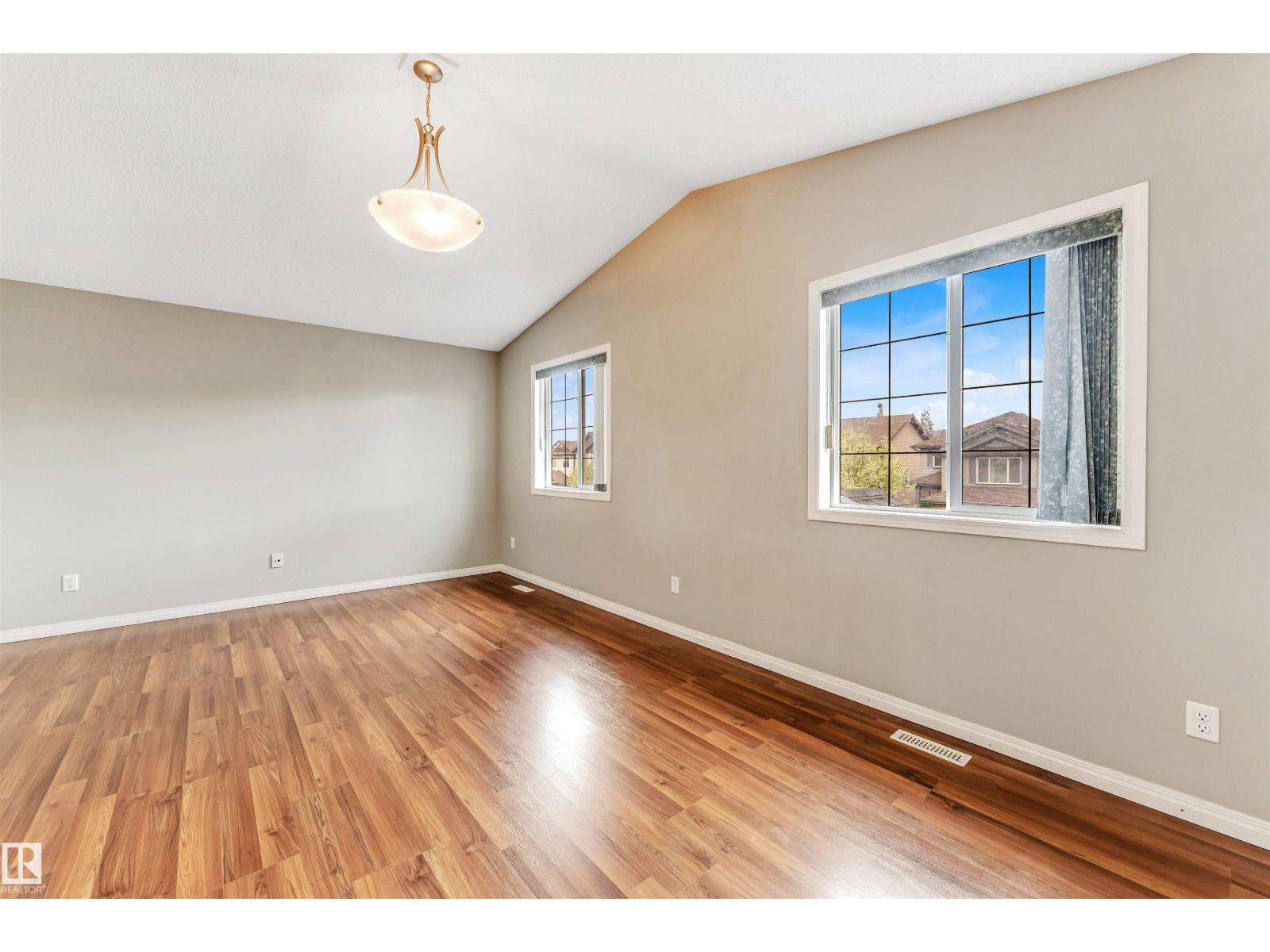 Photo 29 of 144 55 St Sw, Edmonton AB