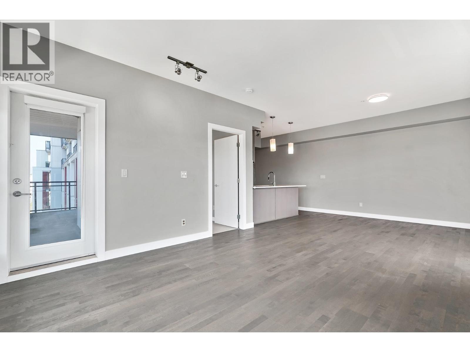 Photo 7 of 506 10033 River Drive, Richmond BC