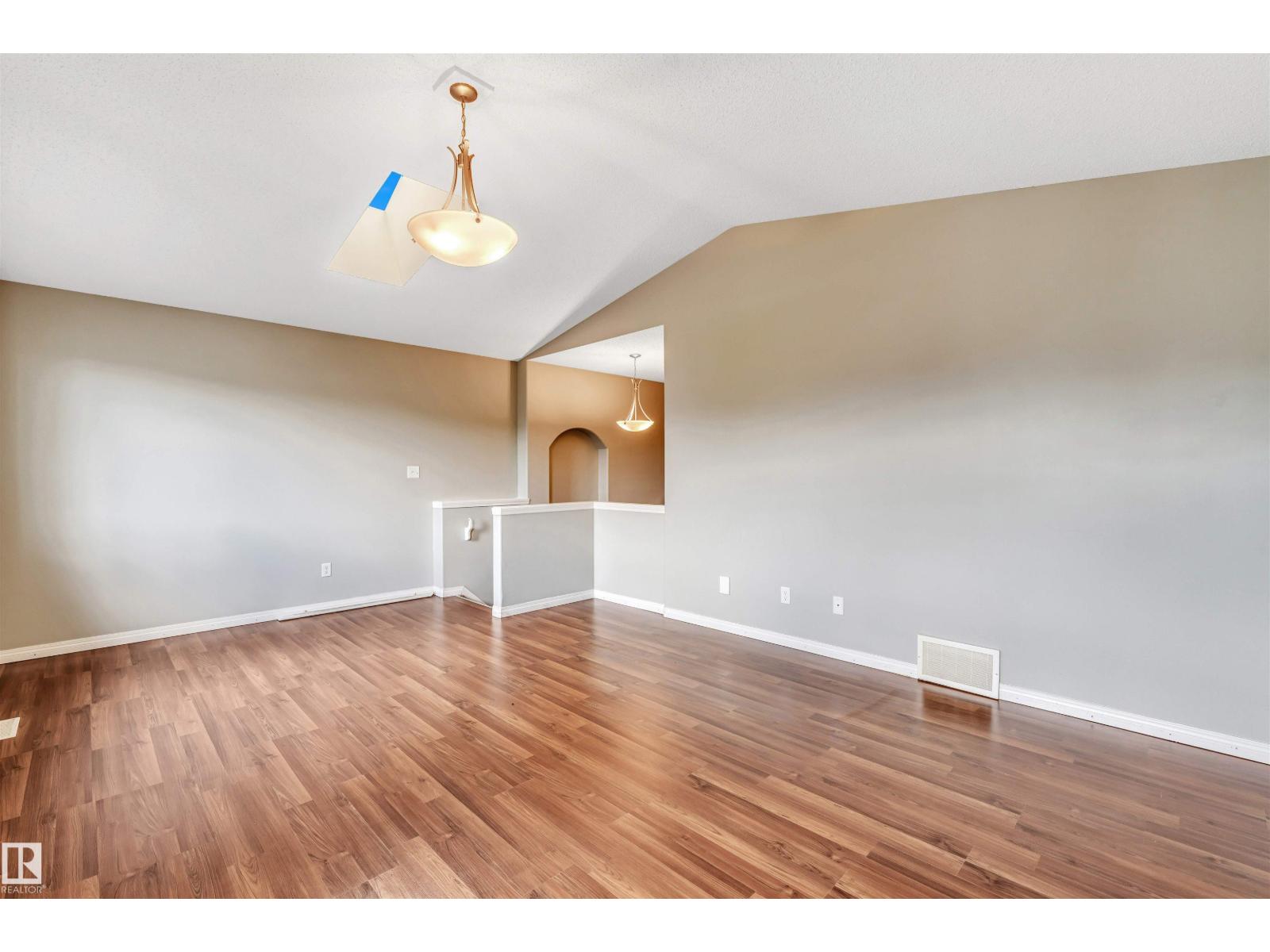 Photo 31 of 144 55 St Sw, Edmonton AB