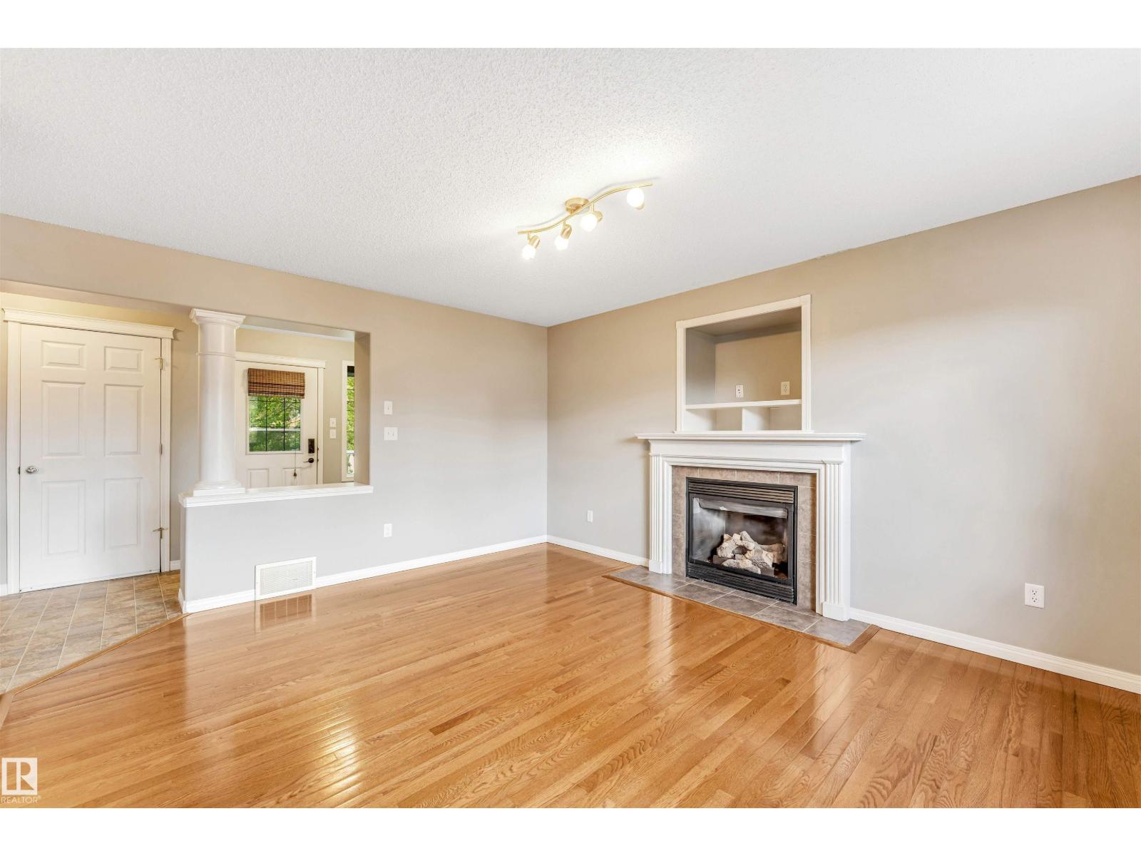 Photo 14 of 144 55 St Sw, Edmonton AB
