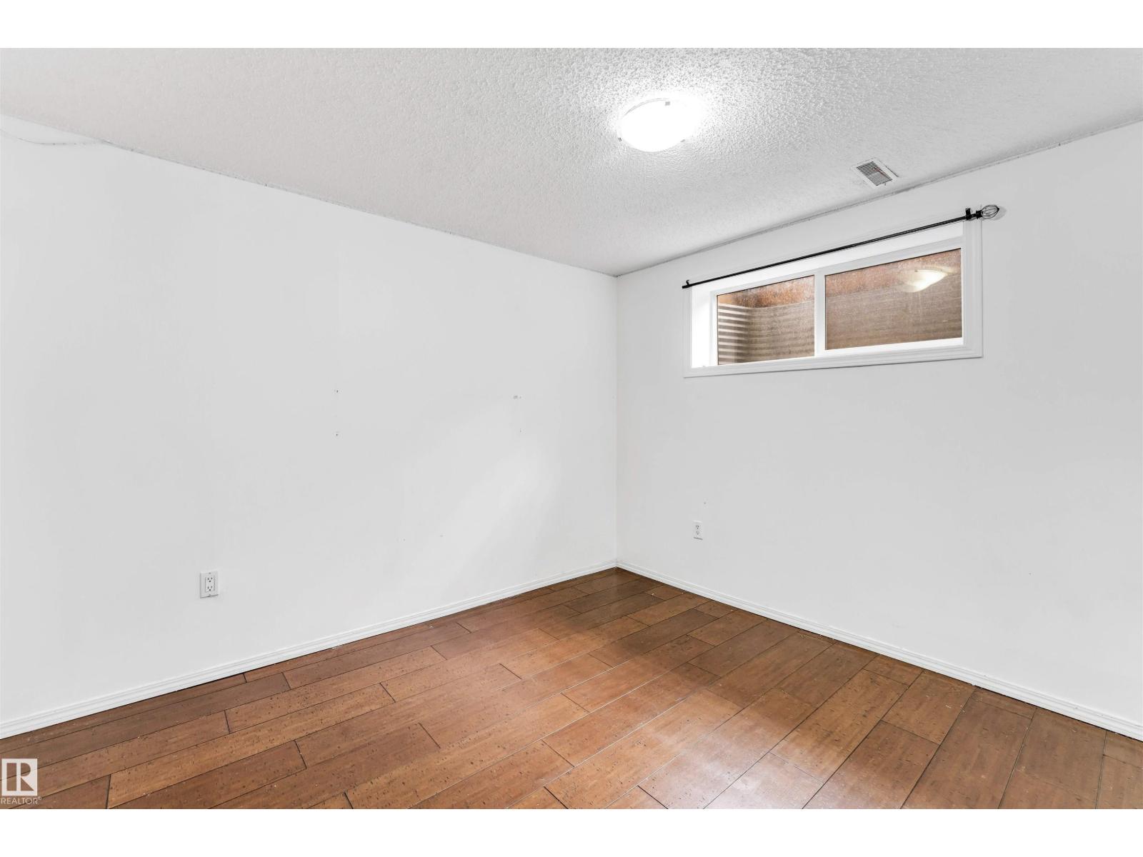 Photo 49 of 144 55 St Sw, Edmonton AB