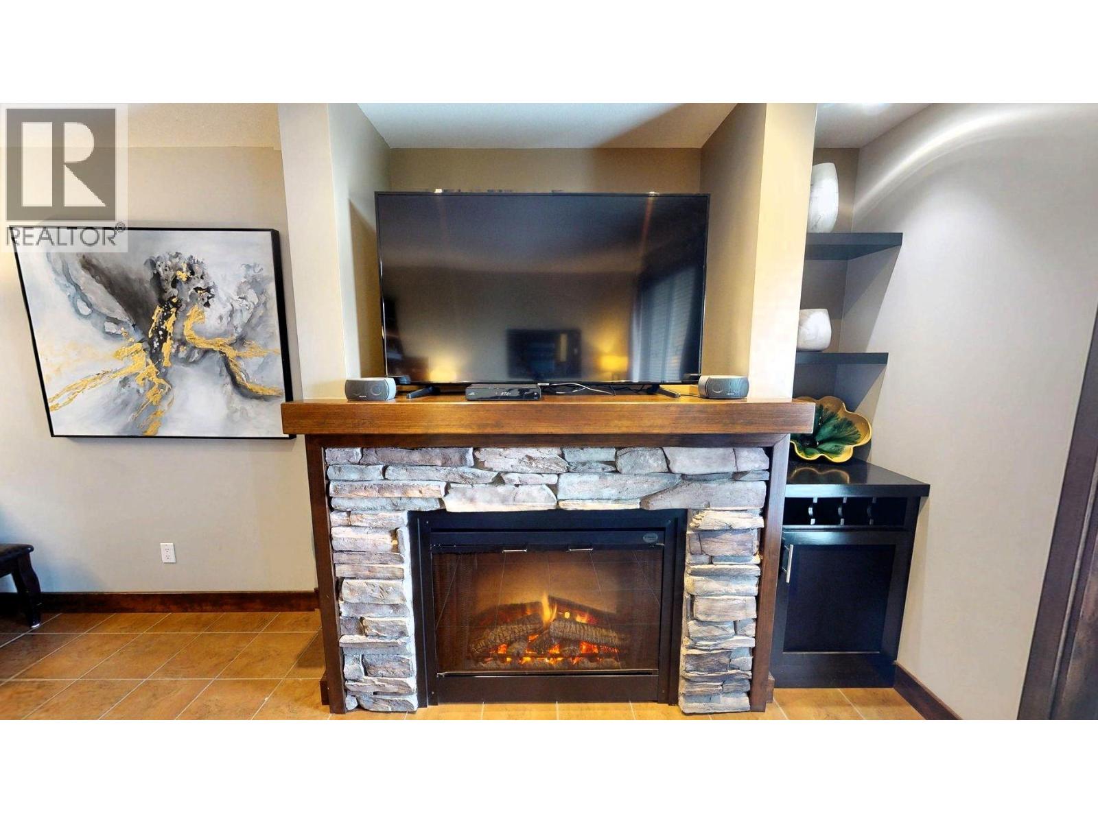 Photo 4 of 800 Bighorn Boulevard Unit 825 D, Radium Hot Springs BC