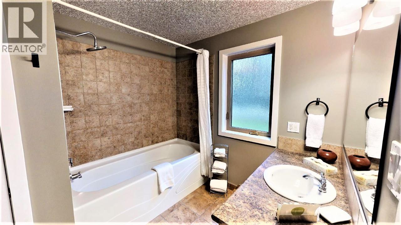 Photo 21 of 400 Bighorn Boulevard Unit 416 J, Radium Hot Springs BC