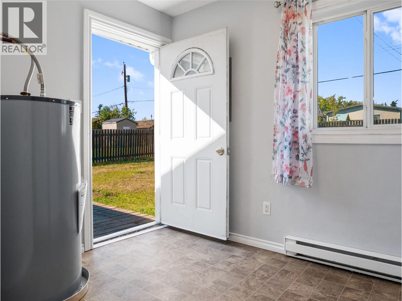 412 100 Avenue, Dawson Creek