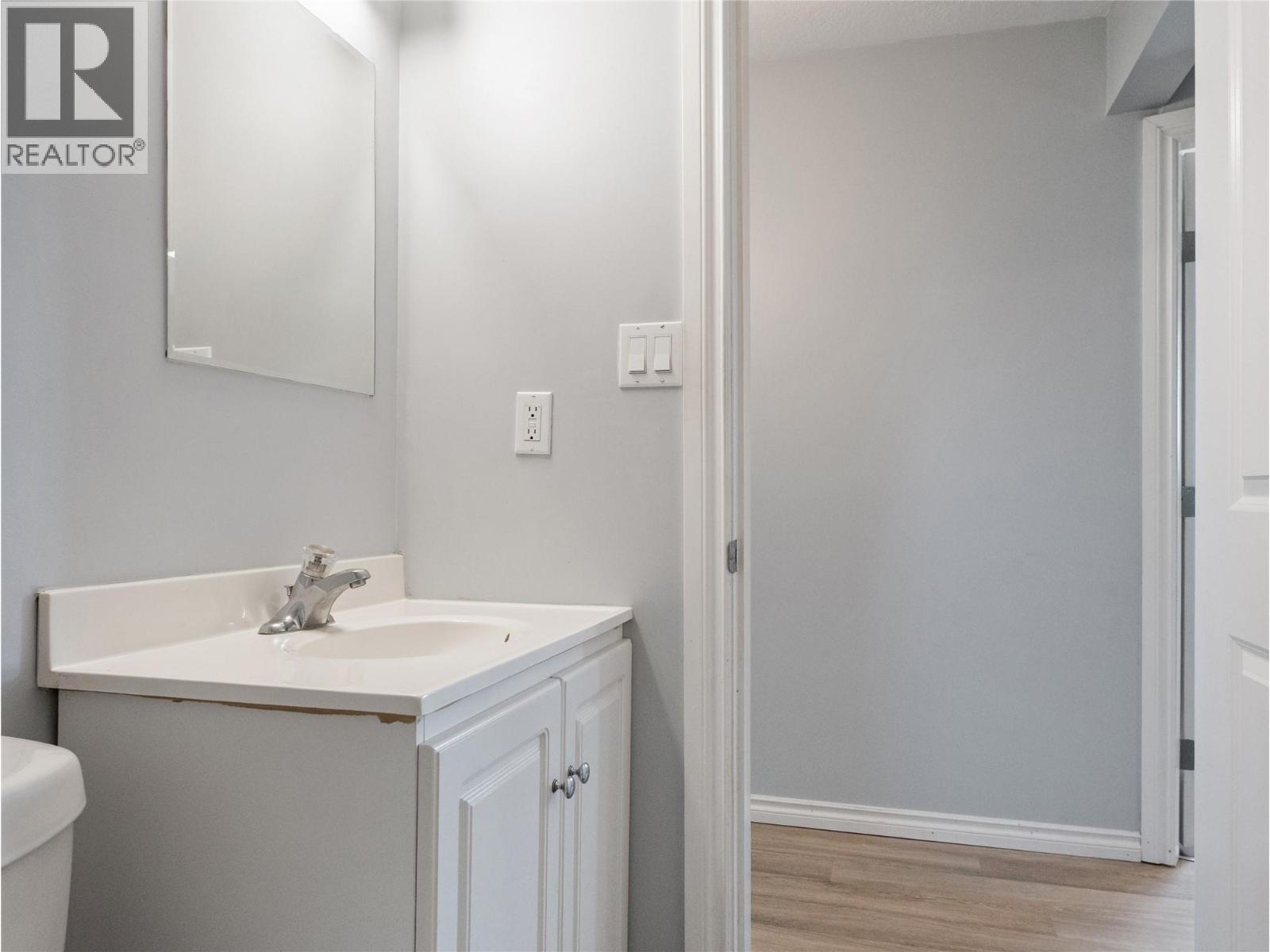 412 100 Avenue, Dawson Creek