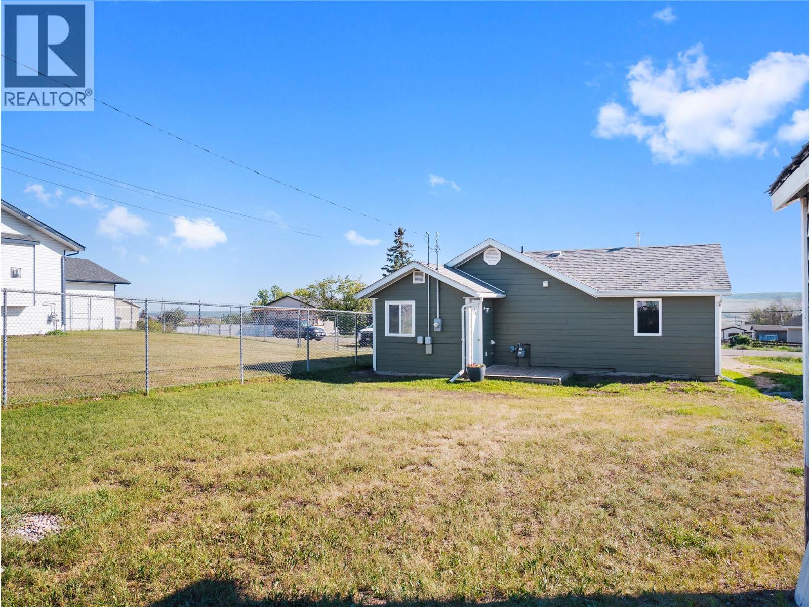 412 100 Avenue, Dawson Creek