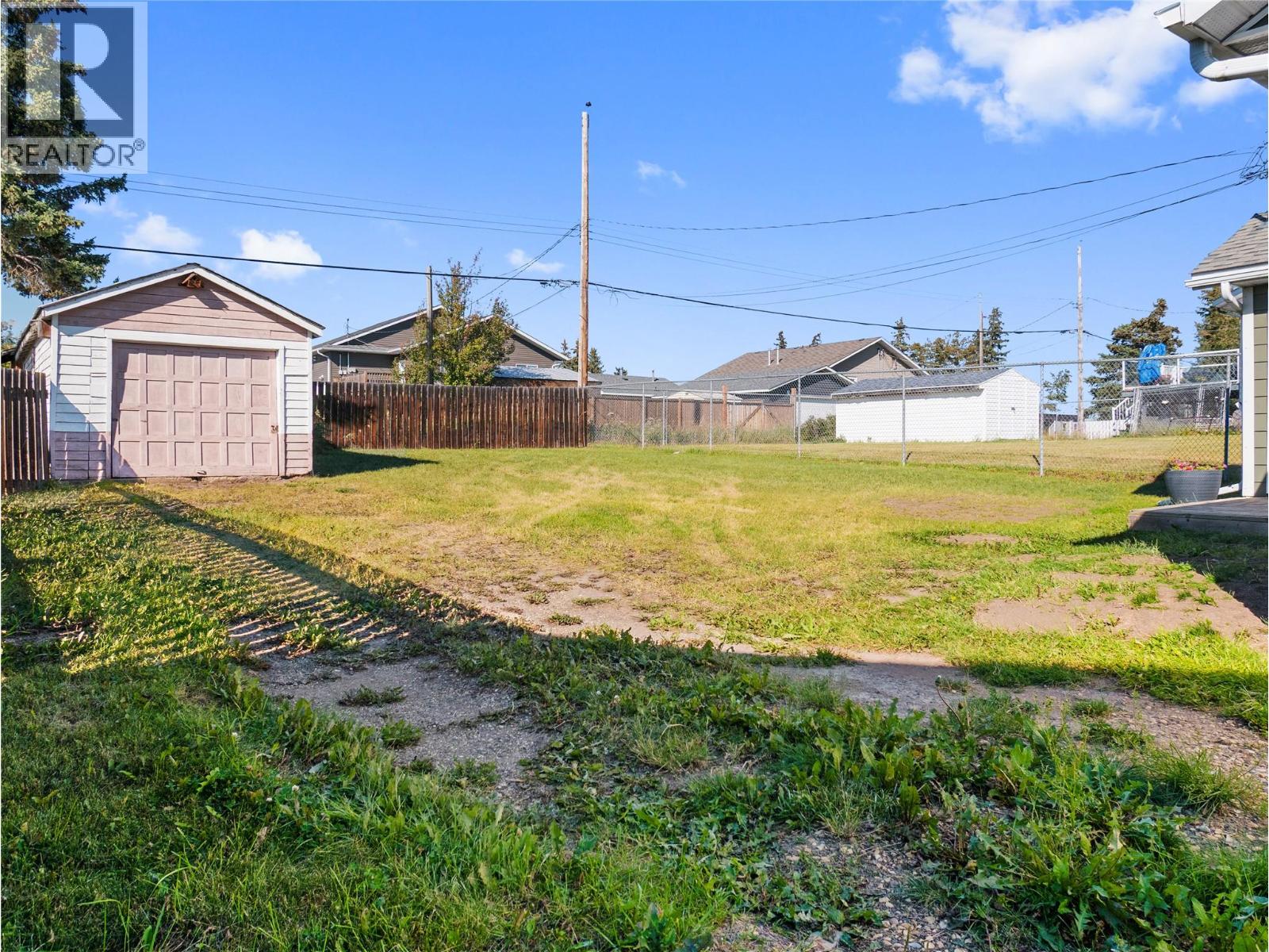 412 100 Avenue, Dawson Creek