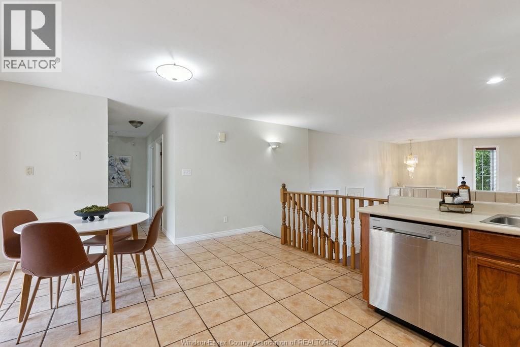 Photo 11 of 1544 Imperial Crescent, Windsor ON