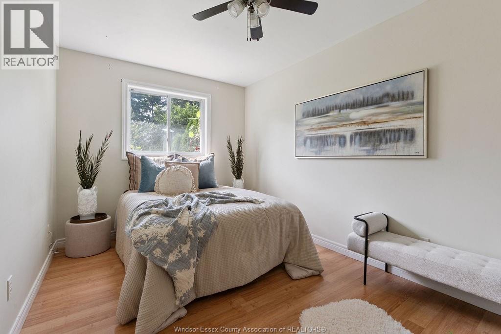 Photo 16 of 1544 Imperial Crescent, Windsor ON
