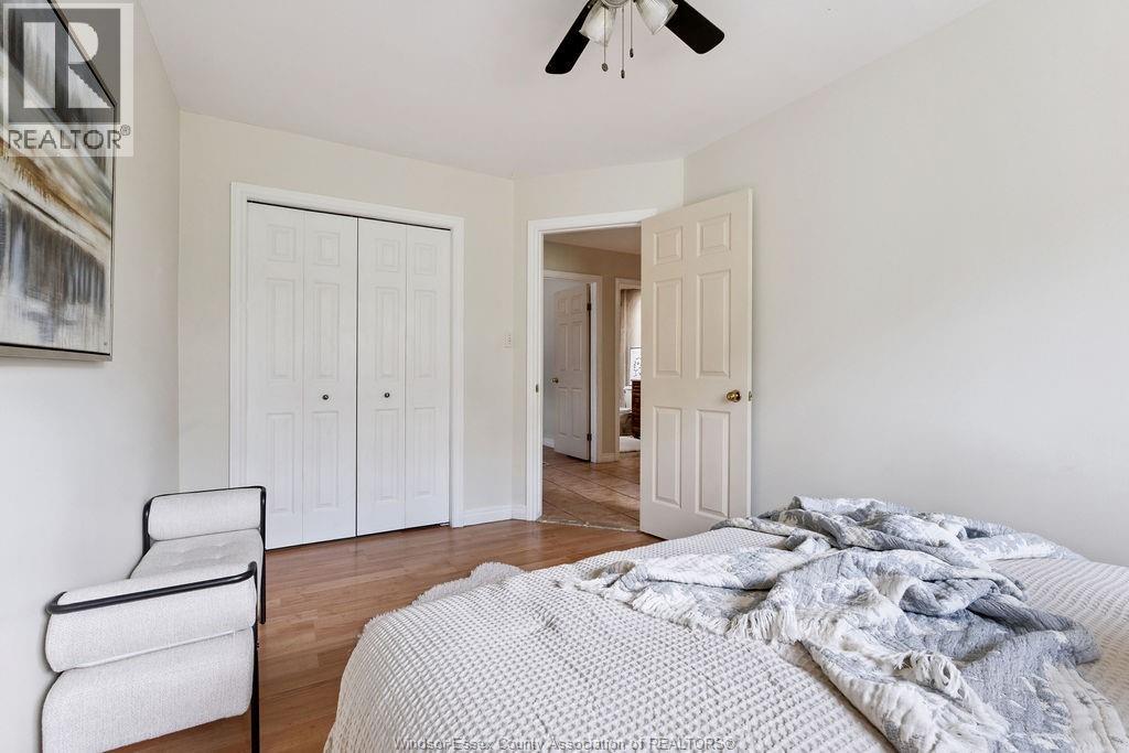 Photo 17 of 1544 Imperial Crescent, Windsor ON